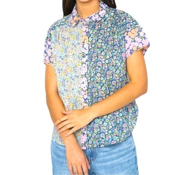 American Eagle Outfitters Tops - American Eagle Resort Shirt
